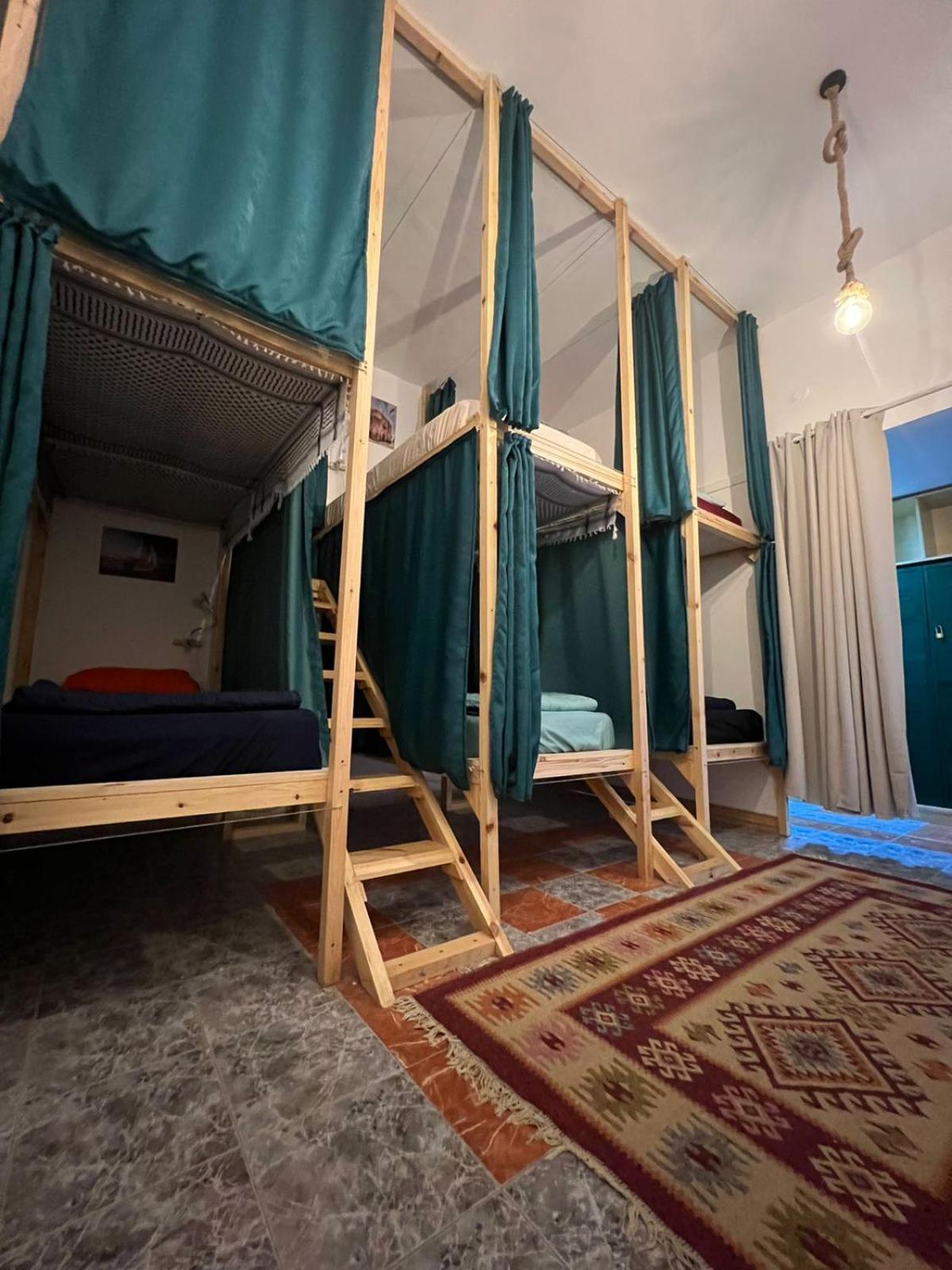 Хостел Mango Haus Акаба Екстер'єр фото