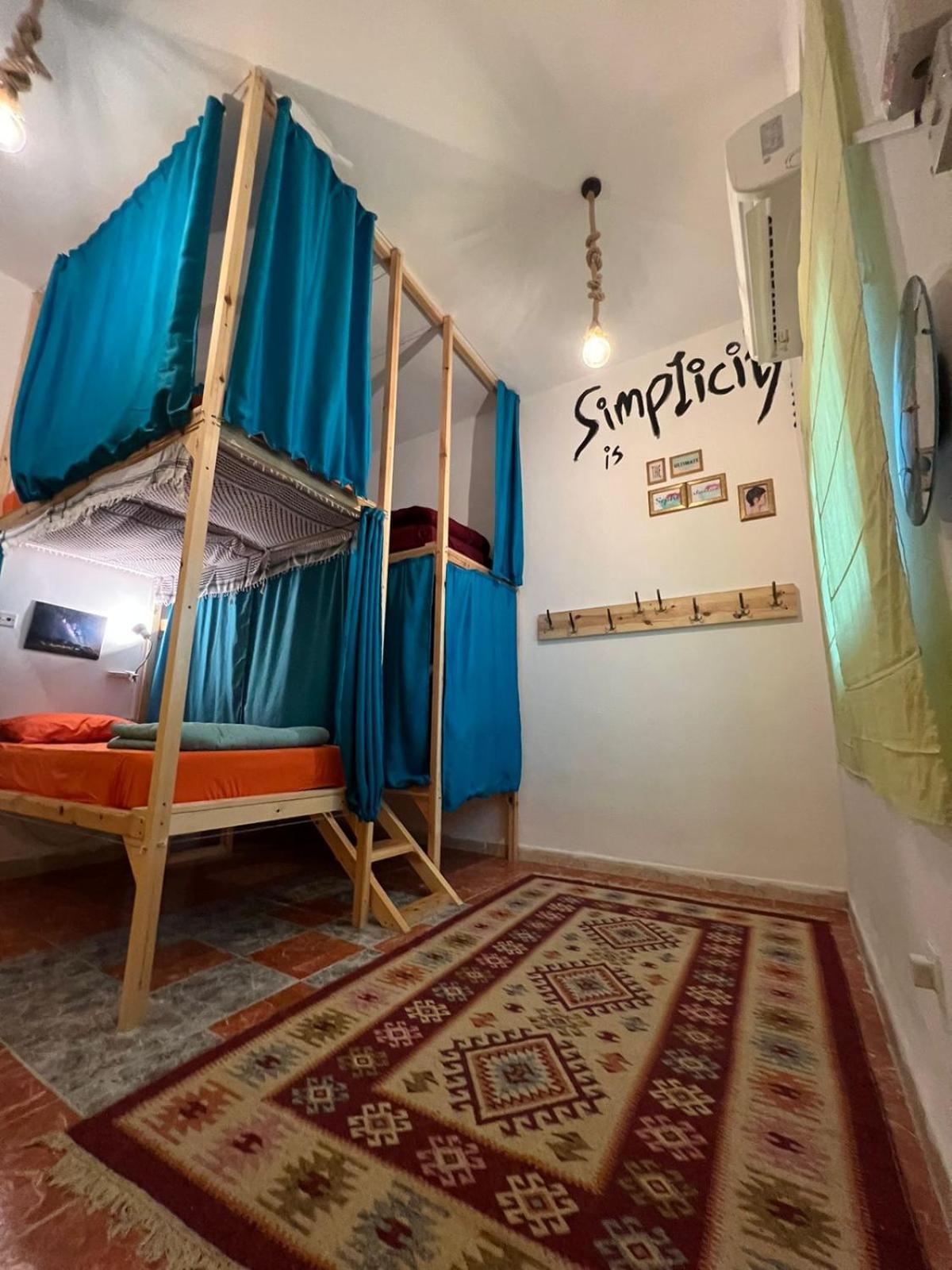Хостел Mango Haus Акаба Екстер'єр фото